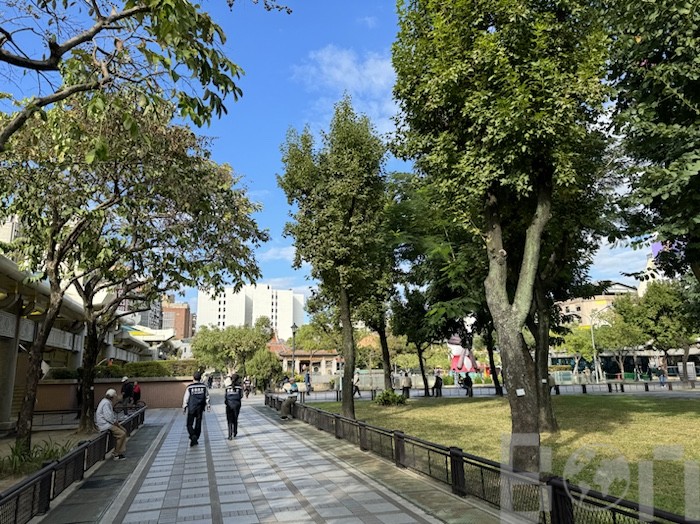 MRT龍山寺駅