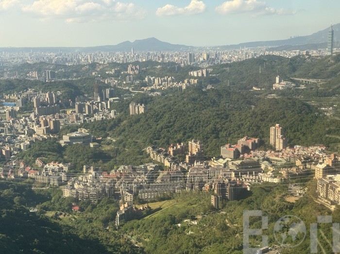猫空ロープウェイ 動物園駅到着