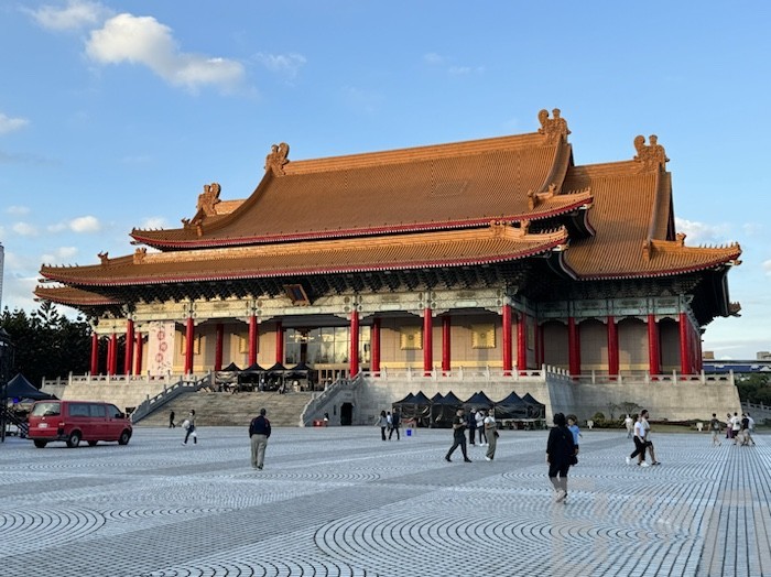 自由広場 全景