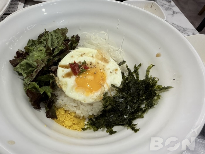 スンミネヘンボッケジャン 甲羅にご飯を入れてビビンバに